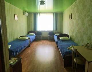 Гостиница Mini-Hotel Mir na Gagarina Ижевск 4-х местный номер -1